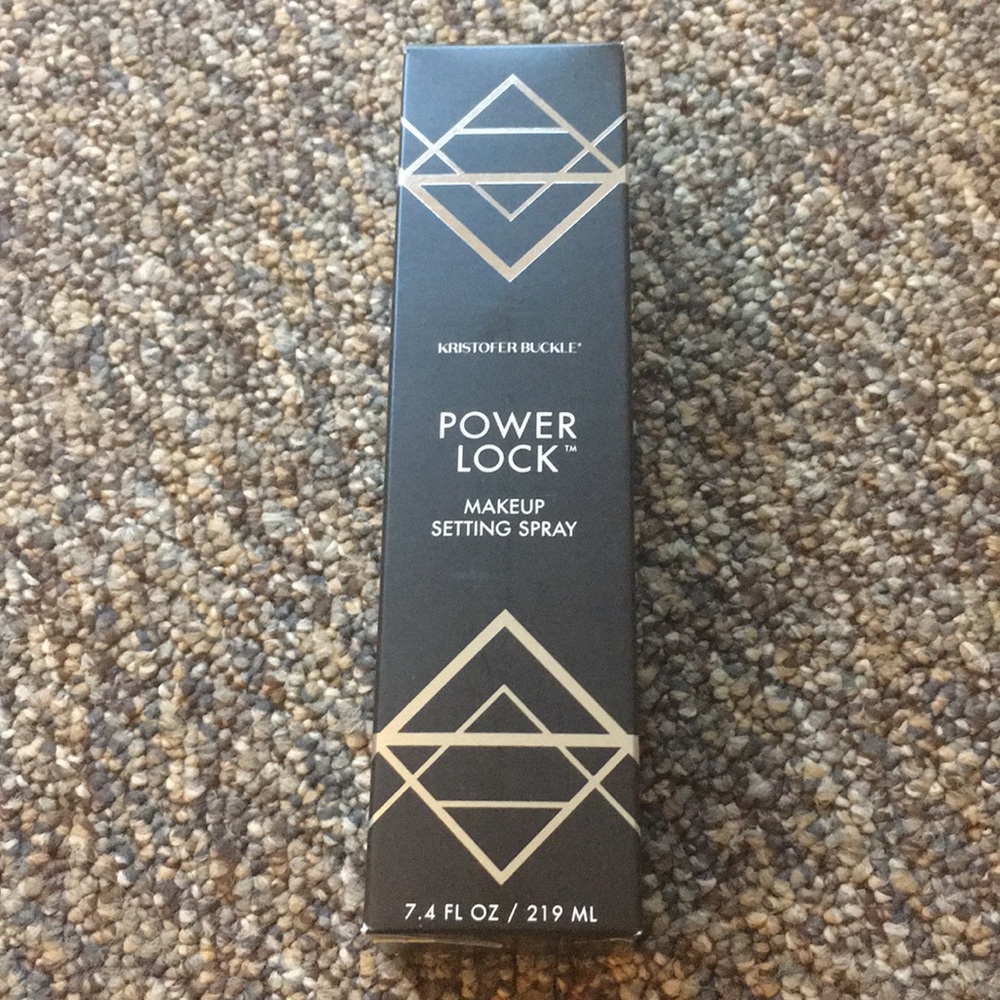 Kristofer Buckle Power Lock makeup setting spray